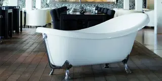 Har du et badekar som har mistet sin glans og ser slitt ut? Lurer du på hvordan du kan få det til å skinne igjen? 